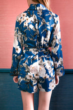 Load image into Gallery viewer, Lia Long Sleeve Tie Top - Blue Floral