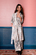 Load image into Gallery viewer, Demi Floral Robe - Nude