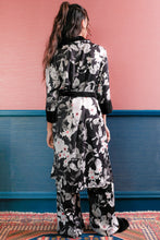 Load image into Gallery viewer, Demi Floral Robe - Black Pink
